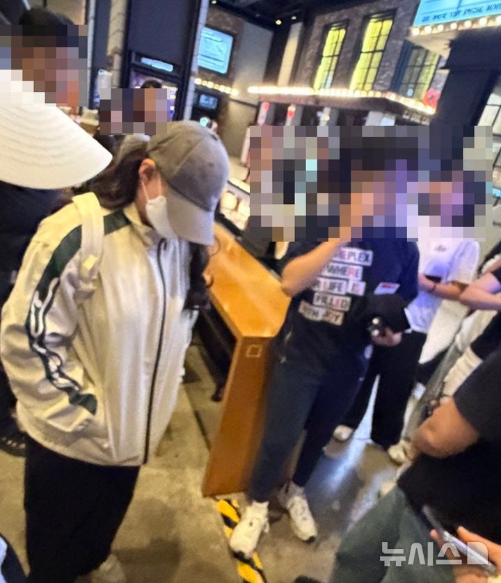 여장한 20대 영화관 여자화장실서 도촬..구속 송치