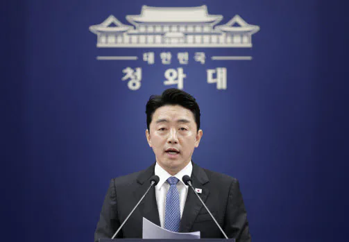 떠나는 김민석에 靑 극찬…"당신의 성과가 우리의 성과"