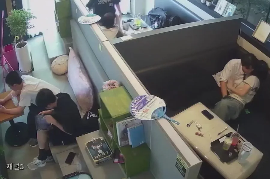 요즘 칸막이 카페