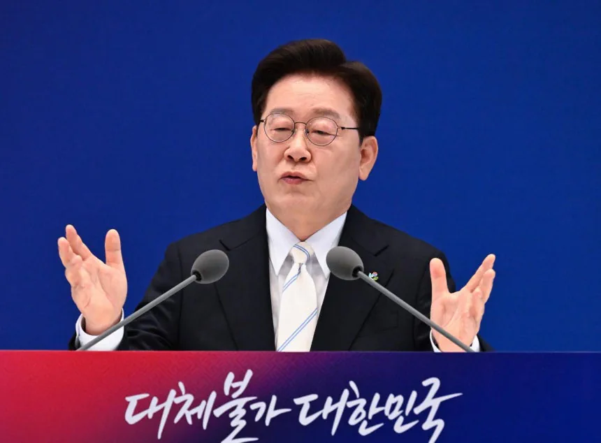이 대통령 "한국 보유세 대체로 낮아... 선진국만큼 보유 부담 가져야"