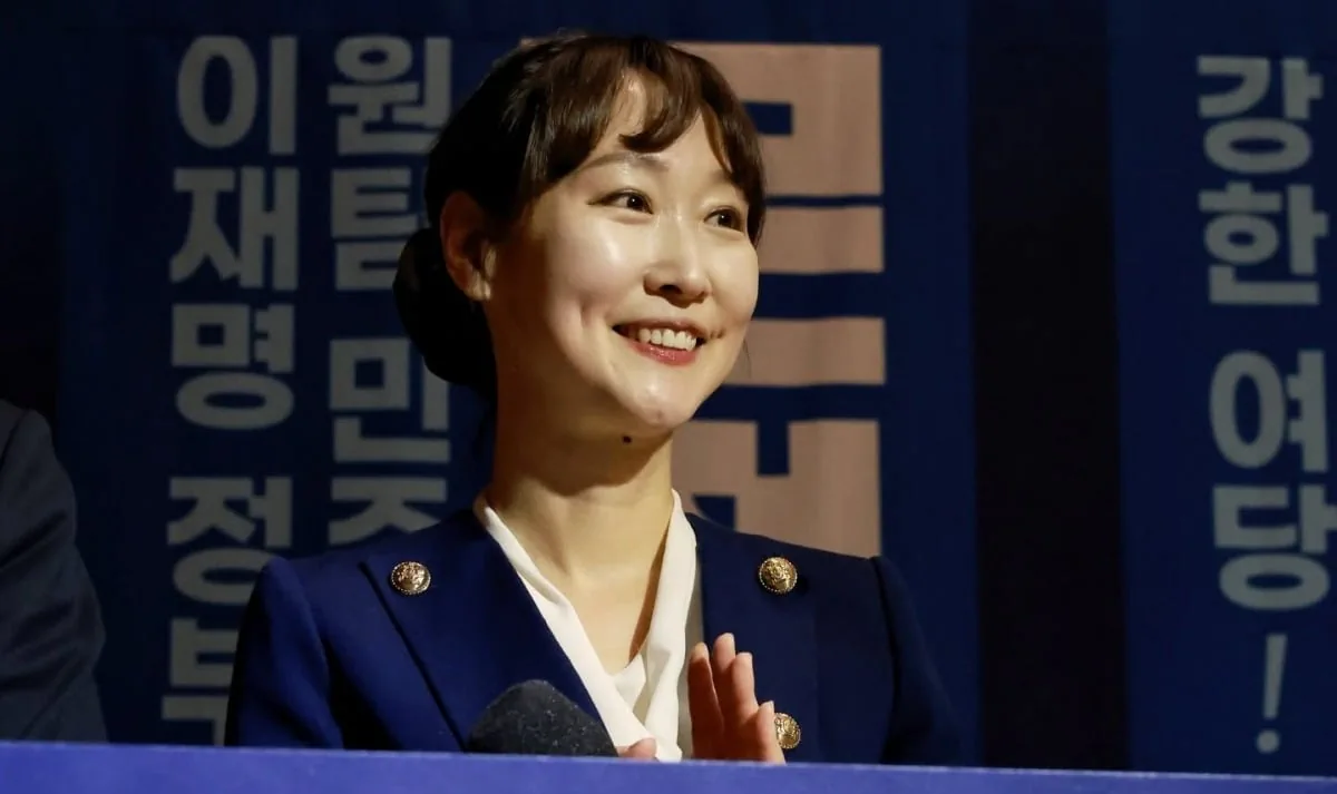 與대변인, 이재명 대통령-윤석열 비유 발언 논란