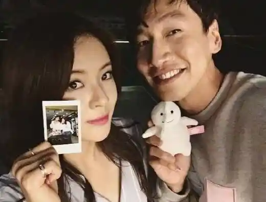 수영 정경호 결별로 유일하게 남은 연예계 장수커플 ㅋㅋㅋ