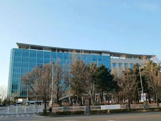 국회 의원회관서 50대 남성 추락…심정지 상태 병원 이송