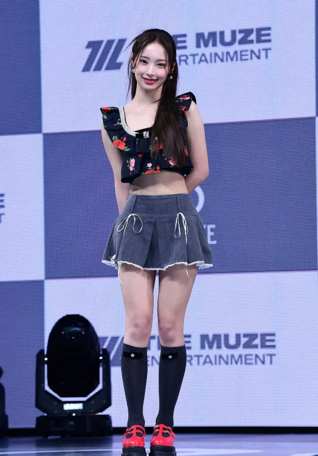 리센느 그룹 첫 공개때 원이 모습