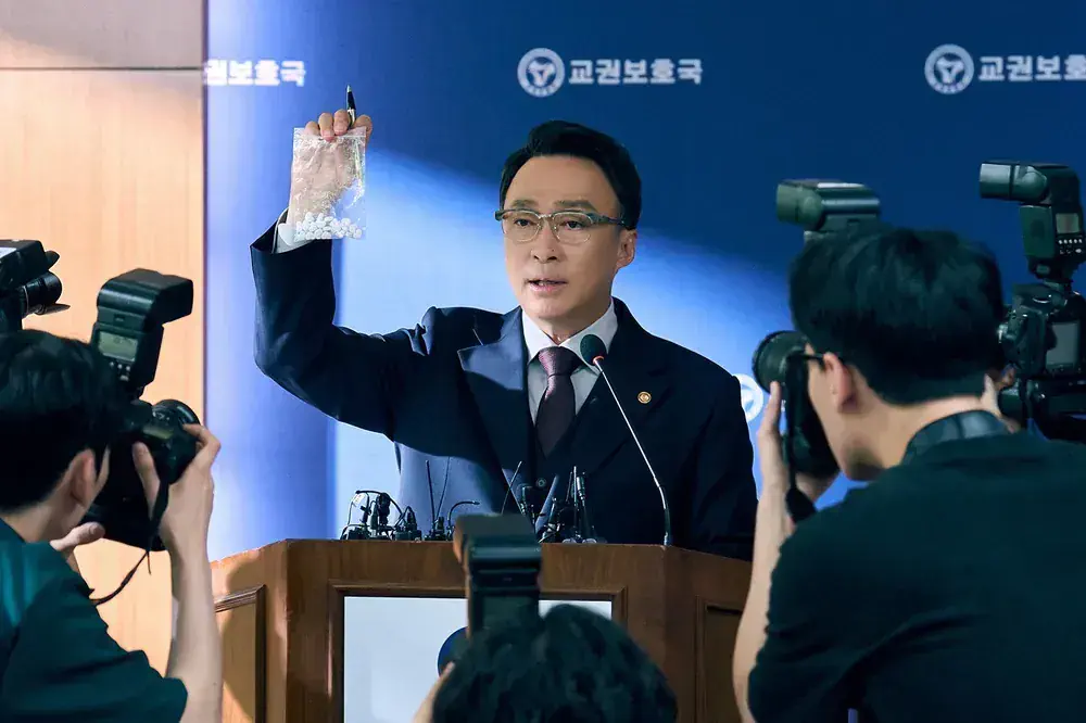 참교육 교권보호국장 볼때마다 생각나는 캐릭터.jpg