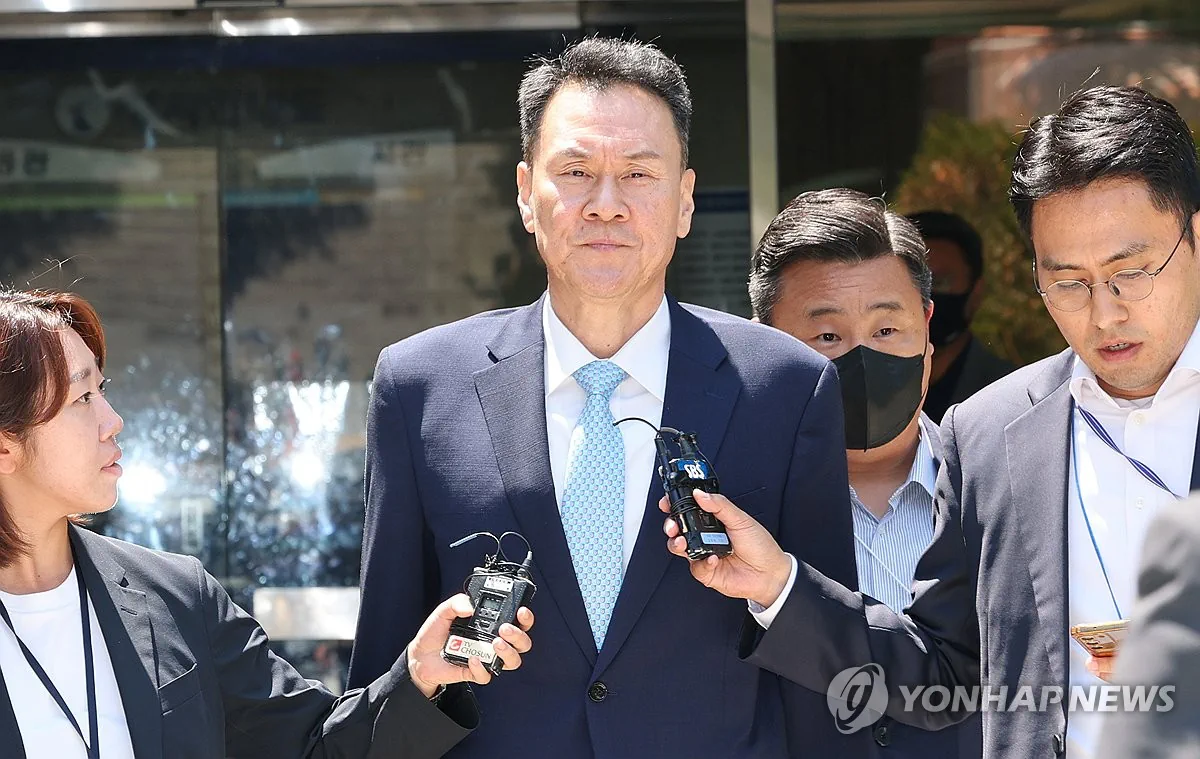 (후속) '내란가담 의혹' 김명수 前합참의장 구속영장 기각…"다툼 여지"