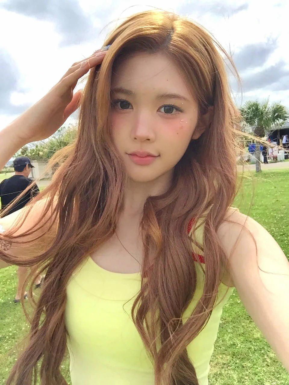 하츠투하츠 에이나
