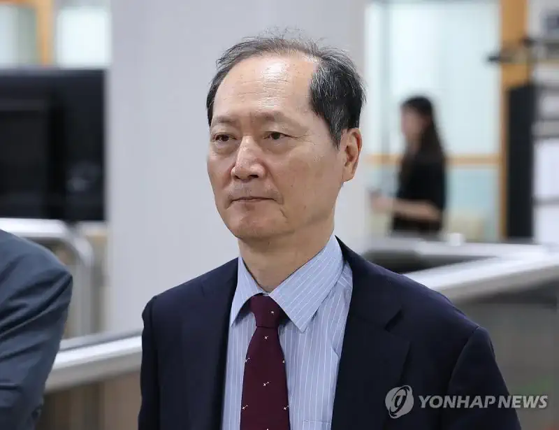 법원" 이완규 前법제처장 '안가회동' 위증 혐의 공소기각"