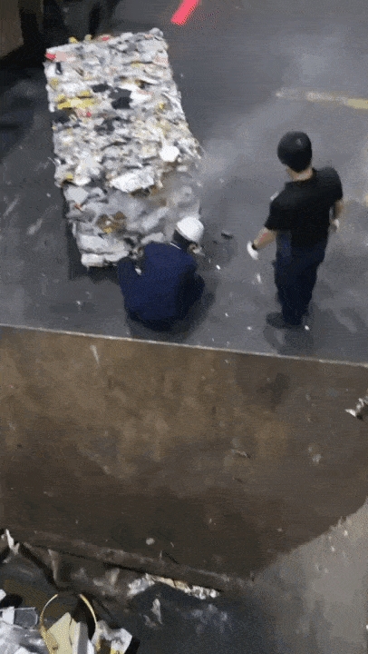 “수거함 못 찾아 종량제에” 버려진 보조배터리, 시한폭탄 된다