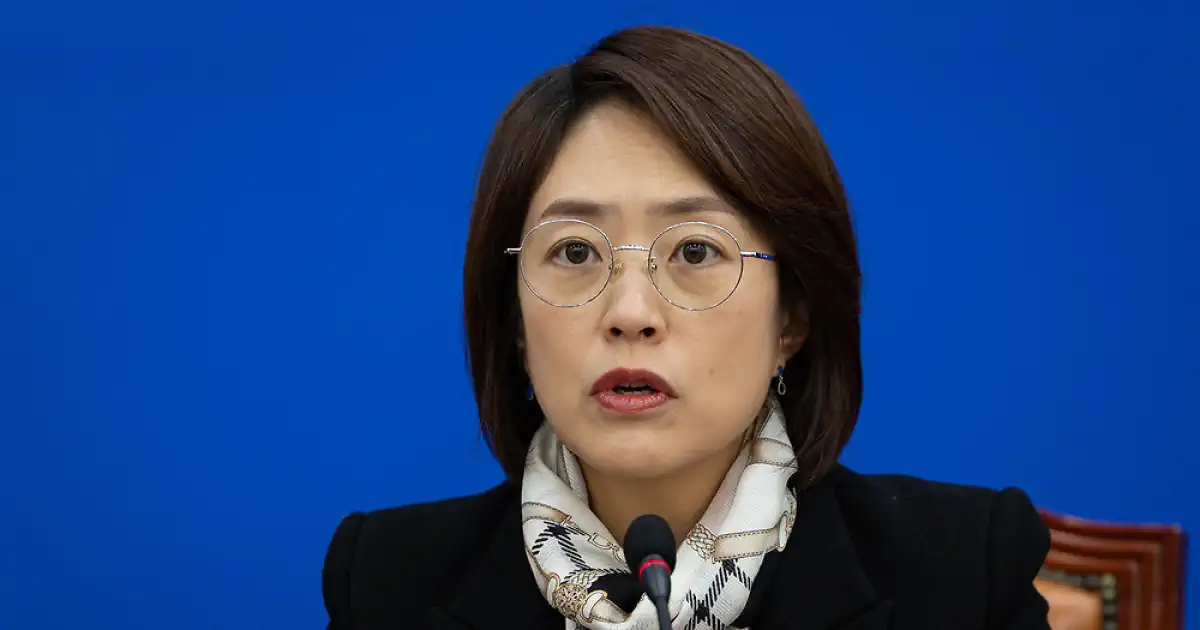 고민정 "전당대회 출마 고민…鄭에 불만 많았다, 언제까지 이럴 순 없어"