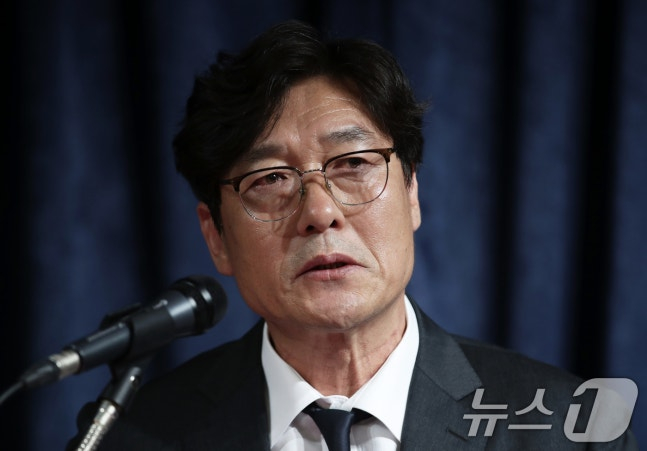 전국민 분통 터지는데 웃음이 나오나...'홍명보 선임' 이임생 근황