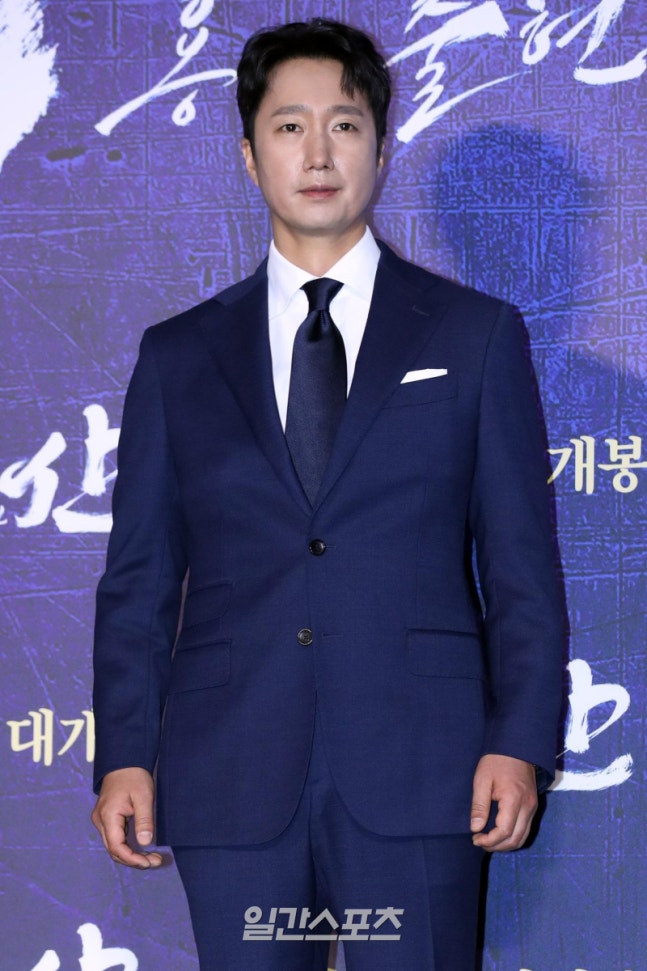 박해일, 이준익 감독 만난다…‘나는 반딧불이’ 출연