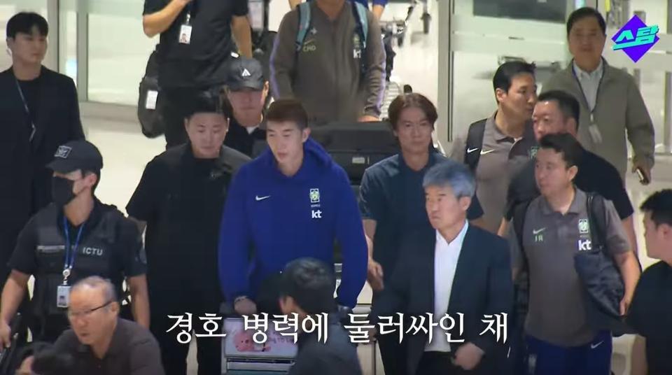 홍명보가 조현우 앞세우고 입국한 이유,