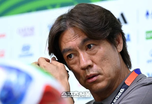 결과에 책임지겠다던 홍명보 감독, 최악의 졸전에도 자진사퇴 의사 없다