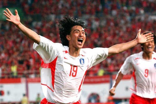 엄석대가 이문열 소설 우리들의 일그러진 영웅의 주인공이군요