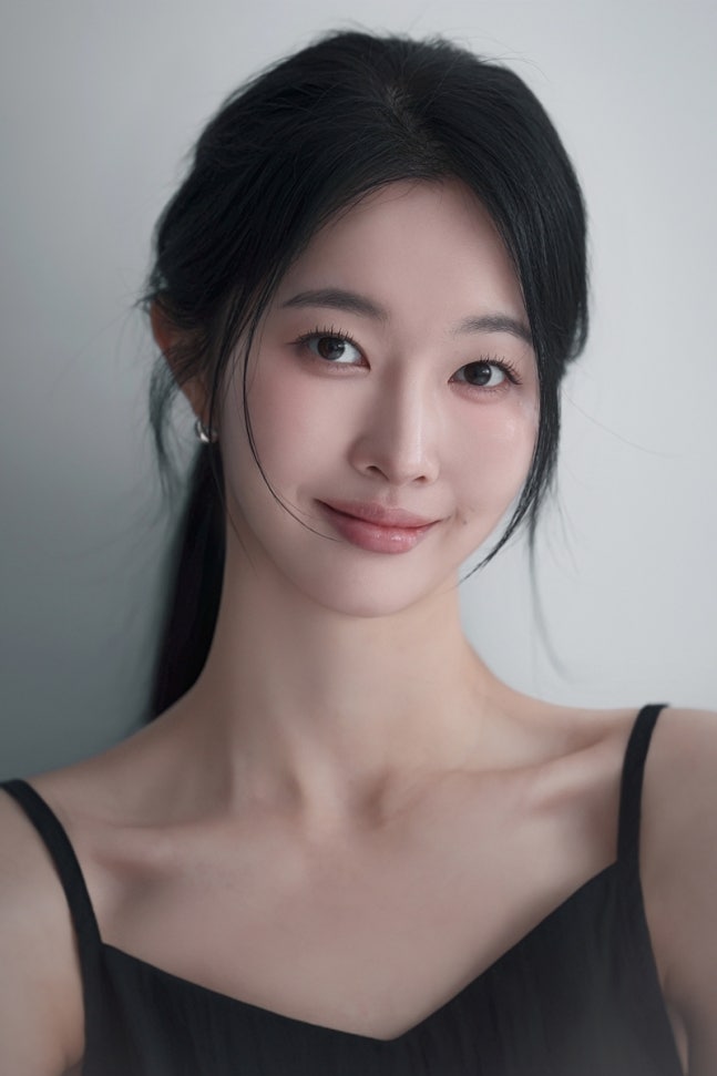 ‘장르 소화제’ 홍비라, 고스트 스튜디오 전속계약