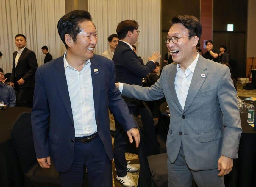 민주당 술렁… "세금으로 집값 못 잡는다"