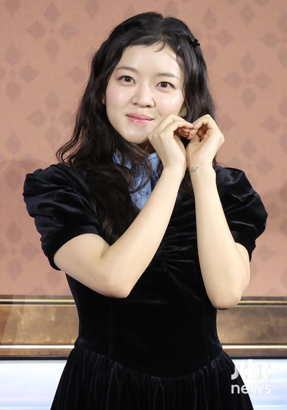 고아성, 연상호 감독 만난다 '예토' 女쓰리톱 완성
