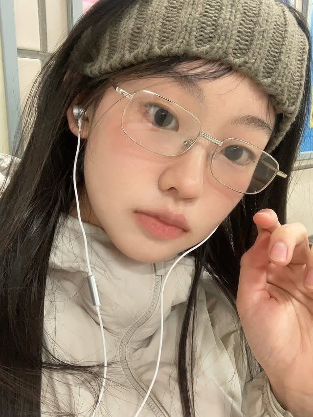김부장 딸내미 배우 일상사진.jpg
