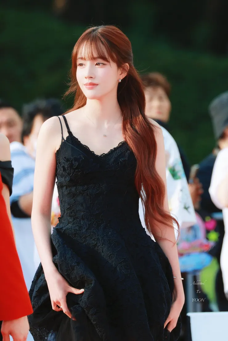 레드카펫 스테이씨 심자윤 외