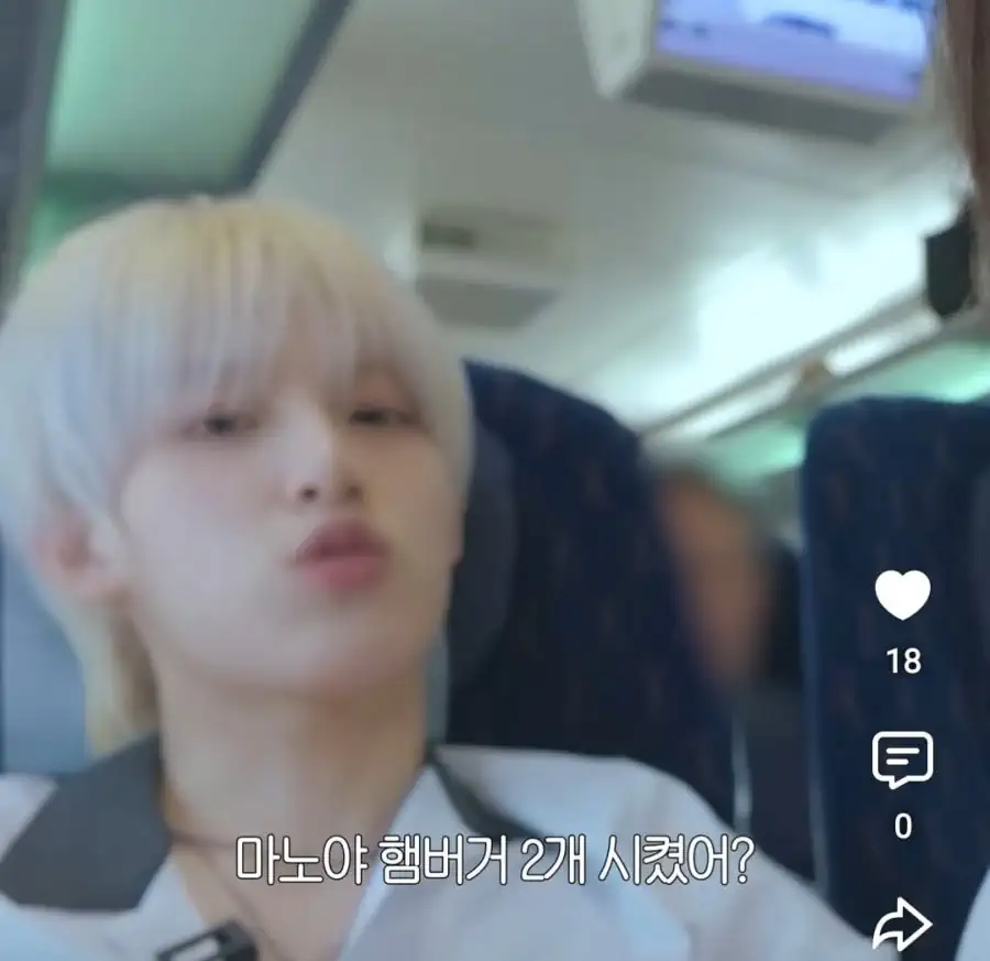 소식좌가 밥먹을때 꼭 한다는행동..jpg