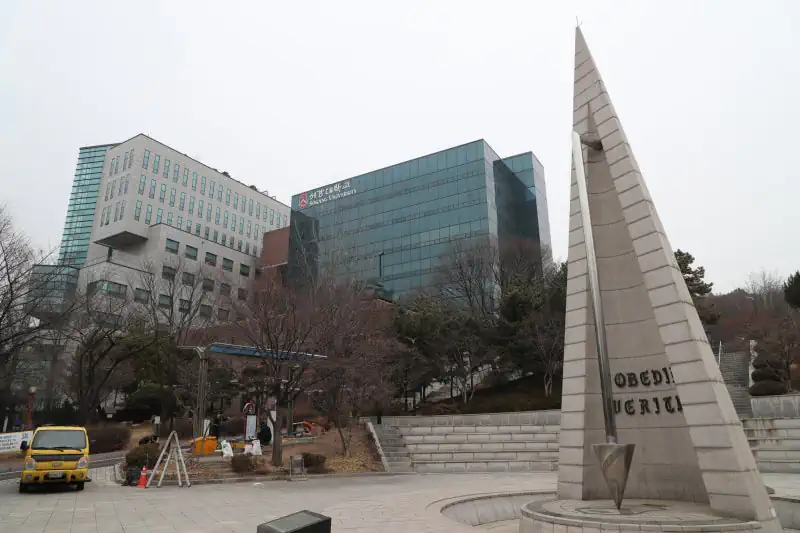'학생은 학교의 ATM이 아니다', '등록금 논쟁' 학생들, 정부 재정 확충…