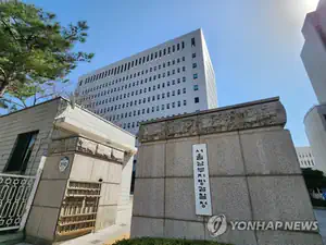 자진출석 피의자 ‘밖으로 나와’ 유인 후 긴급체포한 경찰