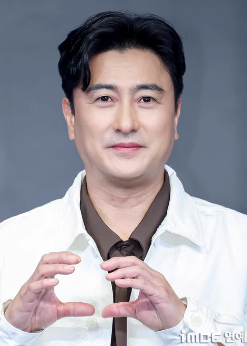 안정환 "축구협회 싹 청소해야…또 잘못되면 1인 시위"