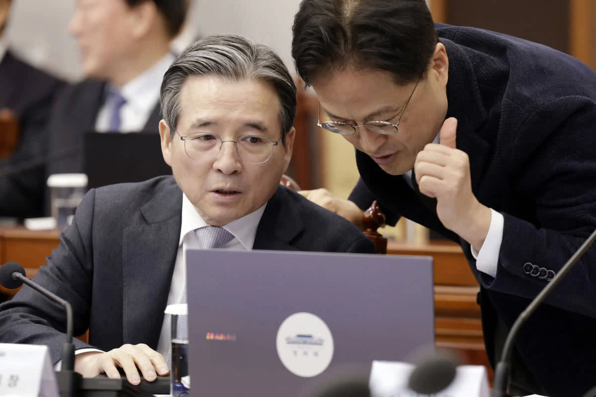 靑 "단일 레버리지, 책임론보다 대책 챙기는 게 더 중요