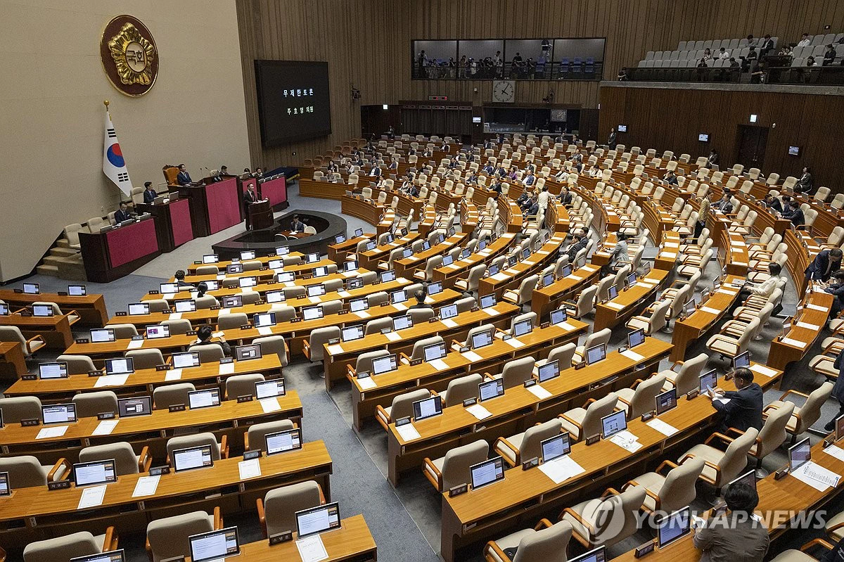檢보완수사권 폐지법 본회의 상정…국힘 필버에 내일 처리 전망