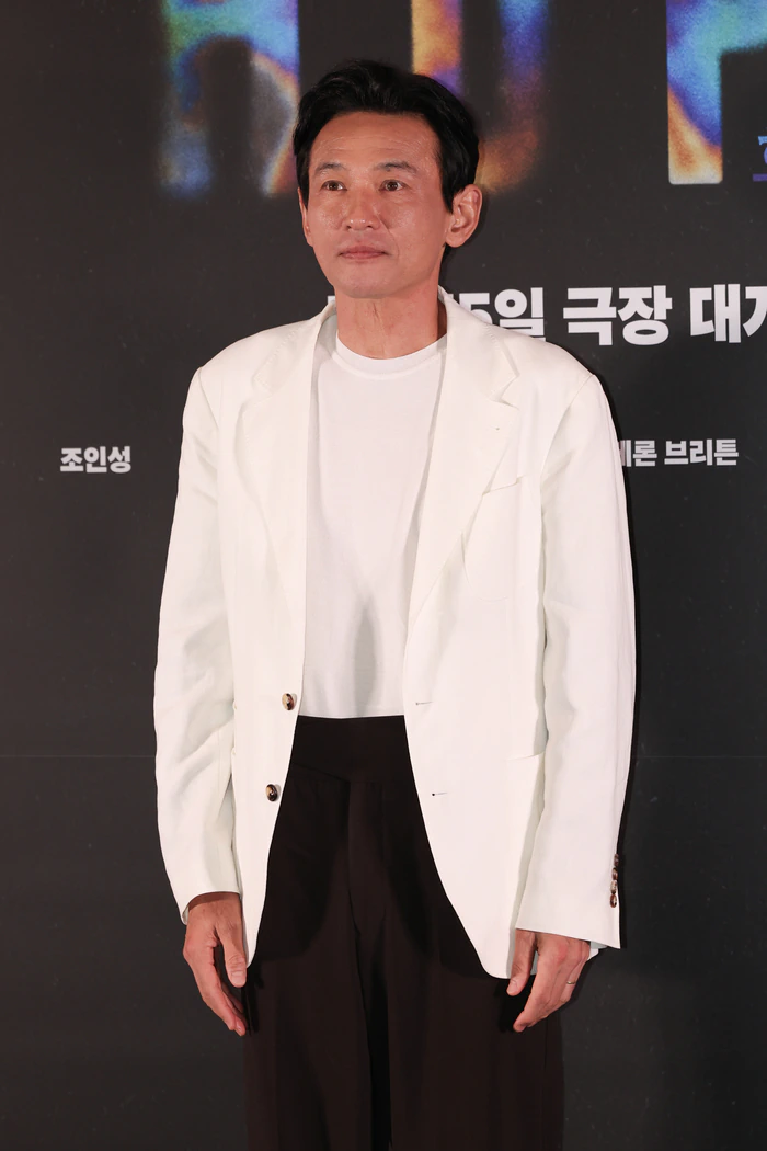 ‘스토킹 피해’ 황정민, 오늘(29일) ‘호프’ 무대인사 예정대로