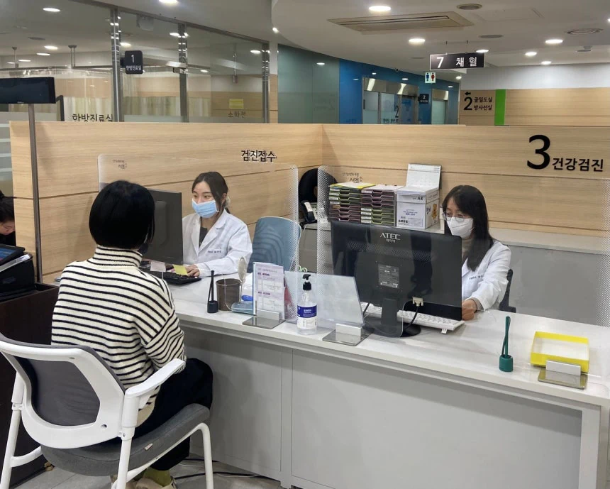 “관광 왔다가 위 용종 떼고 간다”…외국인 몰리는 ‘K건강검진’ 투어