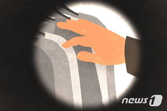 서울 백화점 돌며 명품 ”싹쓸이”…2800만원어치 훔친 중국인 실형