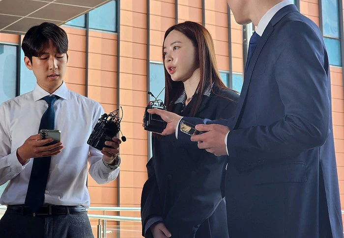 “양정원 고소 취소해주겠다”….檢, 접대 경찰 녹취 확보