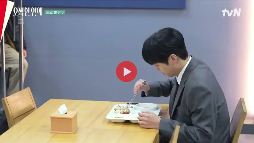 촬영용 음식을 실제랑 똑같이 만들면 생기는 일