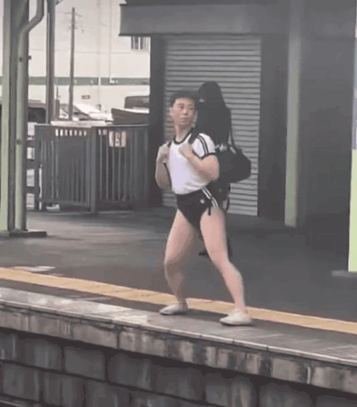 ㅇㅎ) 무더위에 지친 일본 전철 근황 ㅗㅜㅑ