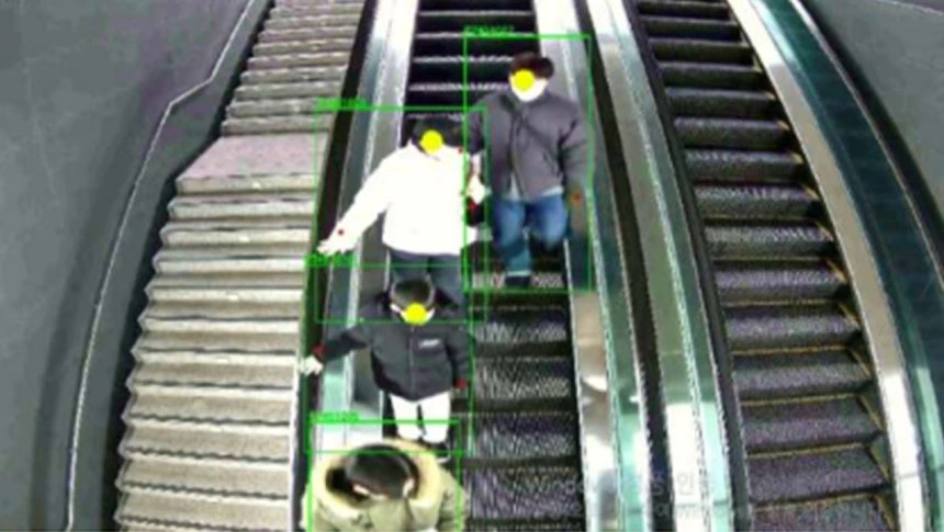 "전 국민 감시 시작했나"…홍대입구역 CCTV 알고 보니 [사실은]