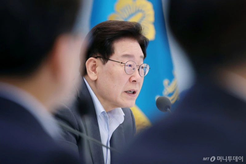 여기도 대행, 저기도 대행…정식 수장 없는 '대행의 나라'