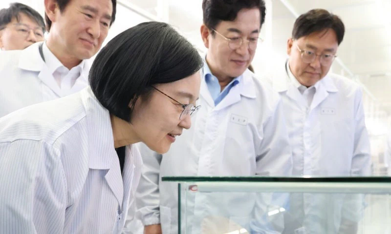 “보수 정부도 못 한 재계 숙원 받아줘”…친노동 정부의 역주행