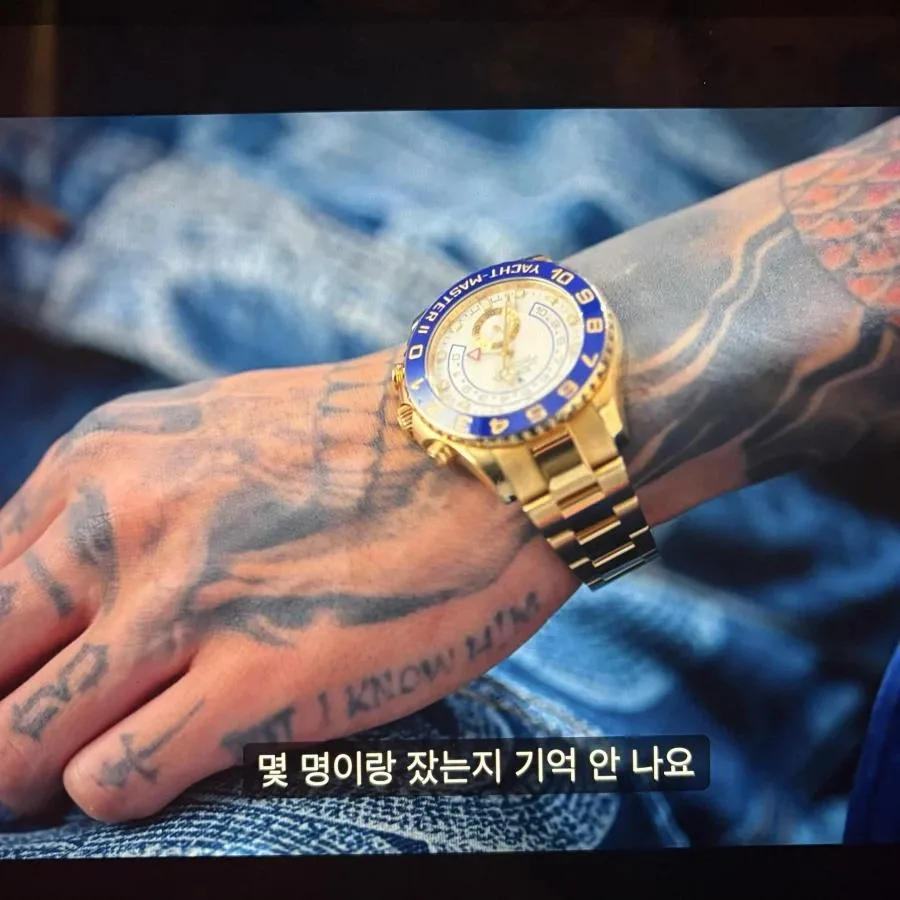존잘에게 몇 명이랑 섹스하셨나요를 물어봤다.jpg