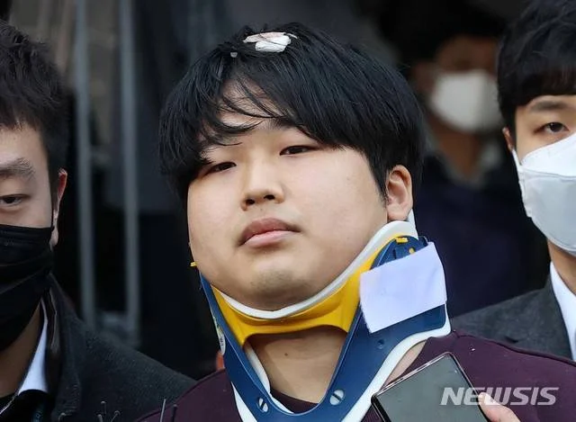 징역 '47년4개월' 조주빈, 감형 받으려 헌법소원 냈지만…헌재 "합헌"