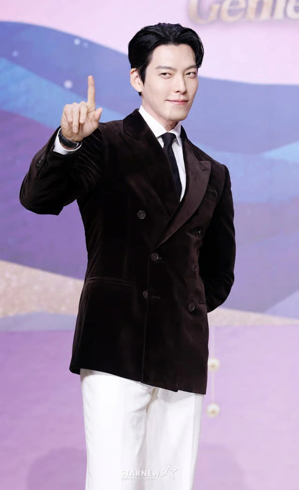 김우빈 '기프트', 12월 tvN 토일드라마 편성...2026 흥행 마무리…